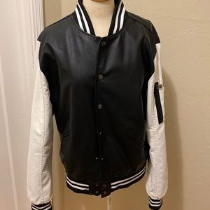 Cute black and white jacket